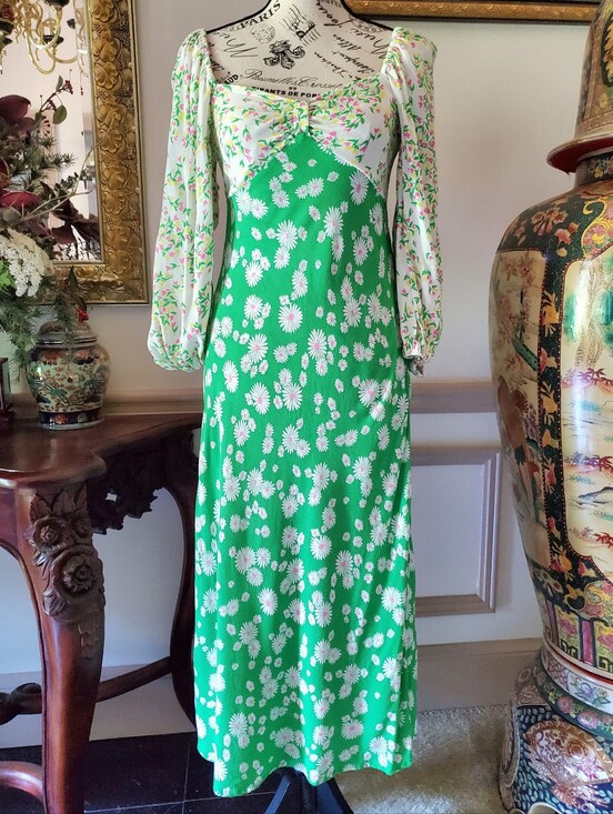 RIXO Dresses & Skirts - Rixo X Target Daisy Long Sleeve Swing Dress Sz 0 Green Floral Midi